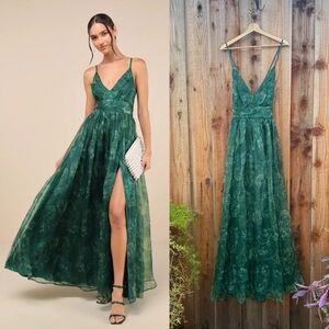 Green Floral Backless Organza Maxi Dress 🌿